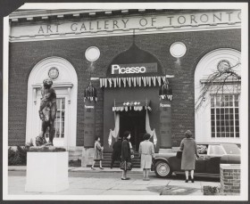 Picasso and Man, front door display and entrance to Gallery