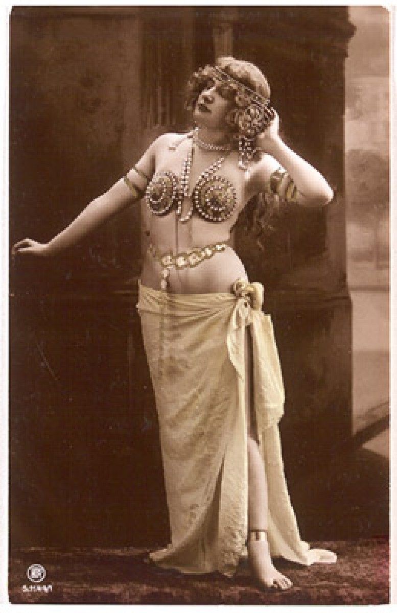 French, carte postale. "Woman standing in exotic costume"