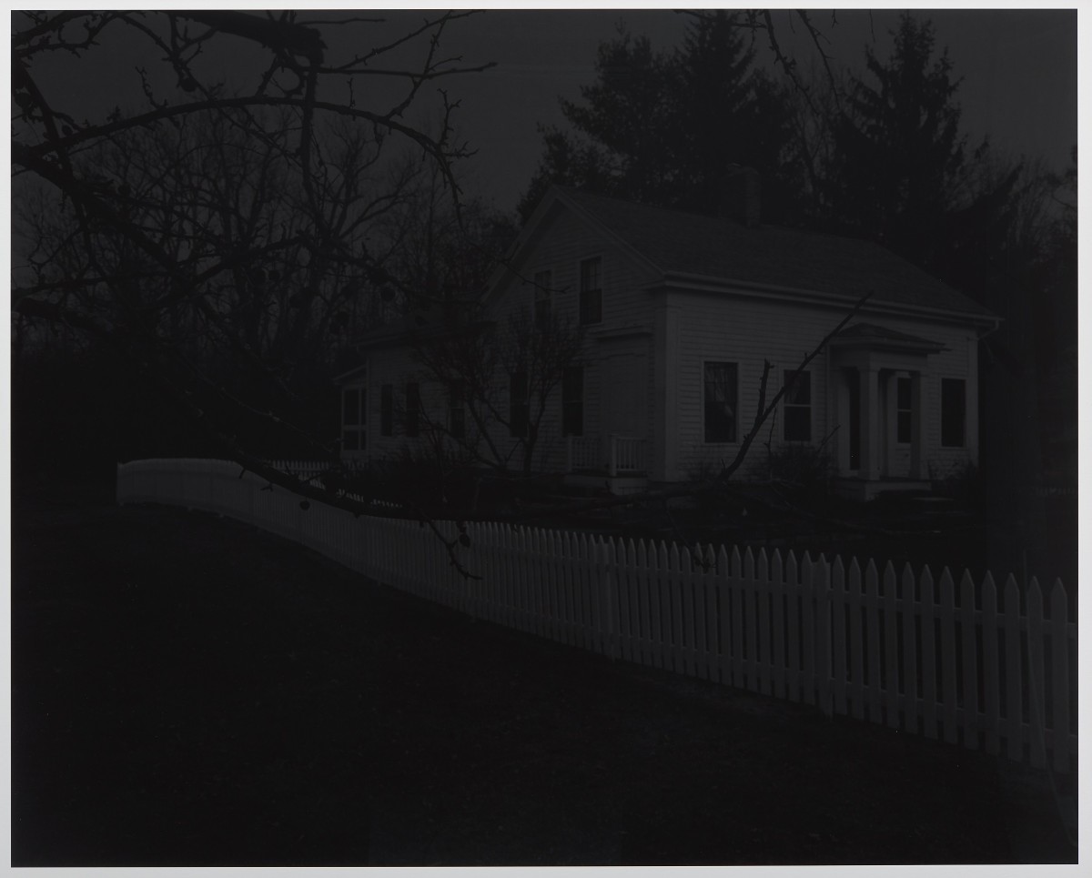 Dawoud Bey, Untitled #20 (Farmhouse and Picket Fence II)