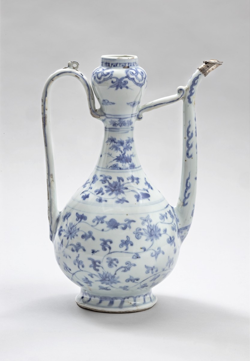 Ewer, after Islamic metalware, China, Jingdezhen, Ming Dynasty, late 15th century