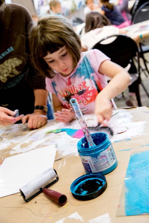 child making art