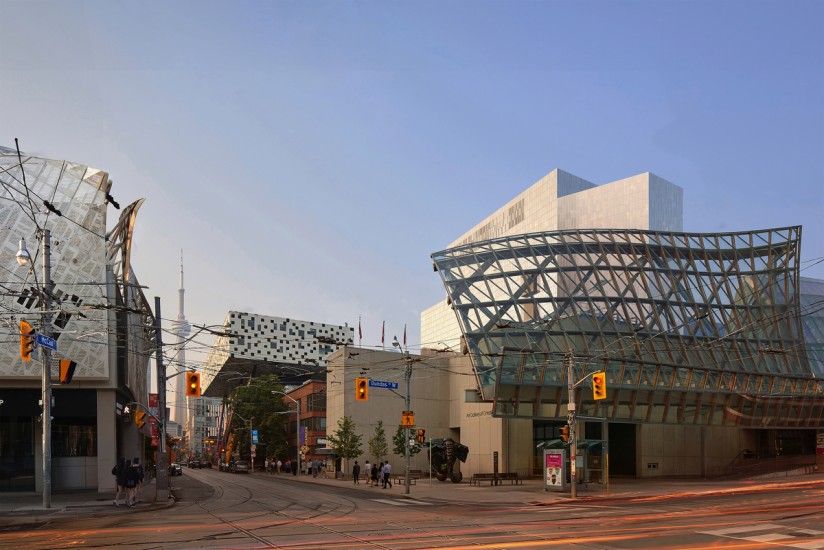 The Dani Reiss Modern and Contemporary Gallery, view from intersection at Dundas Street West and McCaul Street.